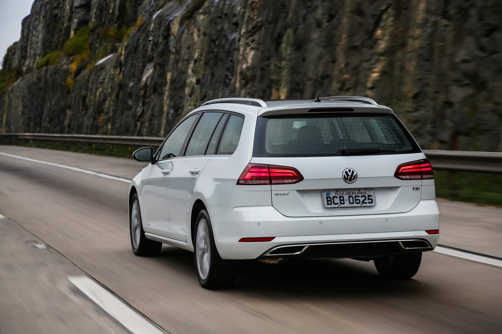 Volkswagen Golf Variant 2018 — Foto: Divulgação