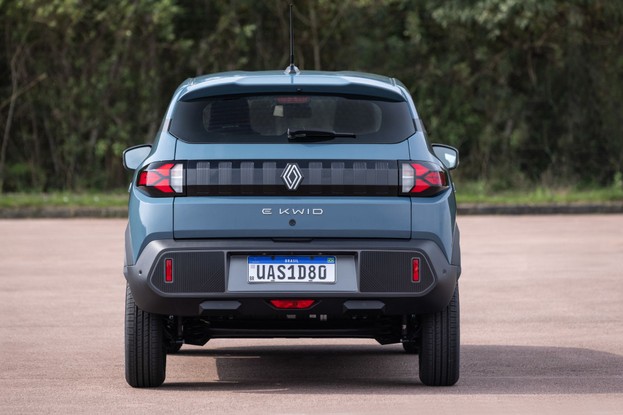 Renault Kwid E-Tech 2026 - traseira