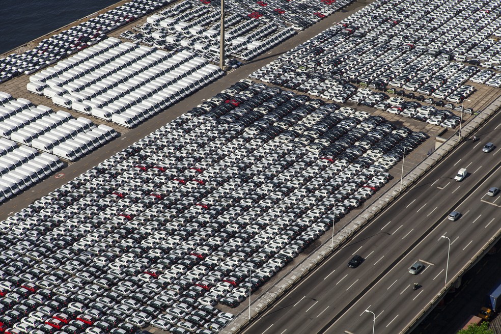 Medida do governo pretende reaquecer indústria automotiva e mercado de zero km — Foto: Getty Images