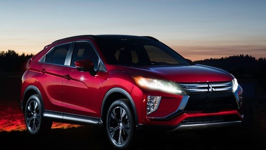 Mitsubishi Eclipse renasce como SUV diante do eclipse solar