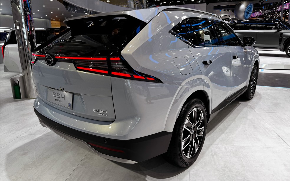 GAC GS4 Max é maior que um Jeep Compass — Foto: André Paixão/Auto News Brasil