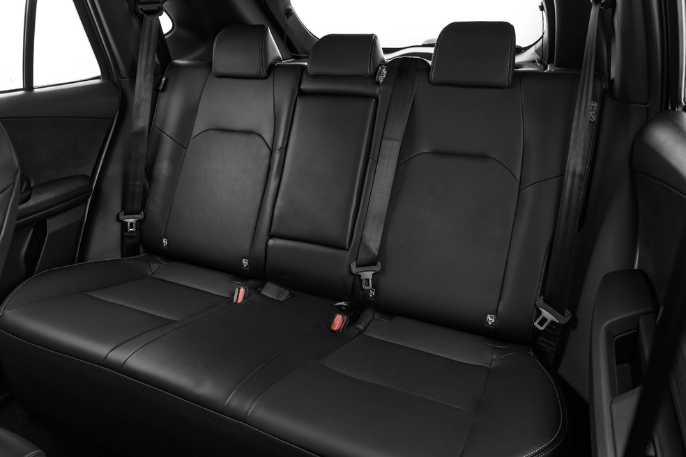 Toyota Yaris Cross XRX tem bancos com couro sintético  — Foto: Divulgação/Toyota