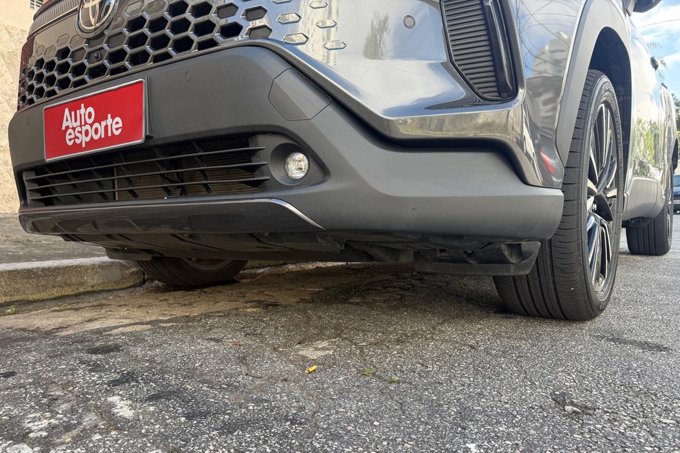 Saia dianteira raspa com facilidade — Foto: André Paixão/Auto News Brasil