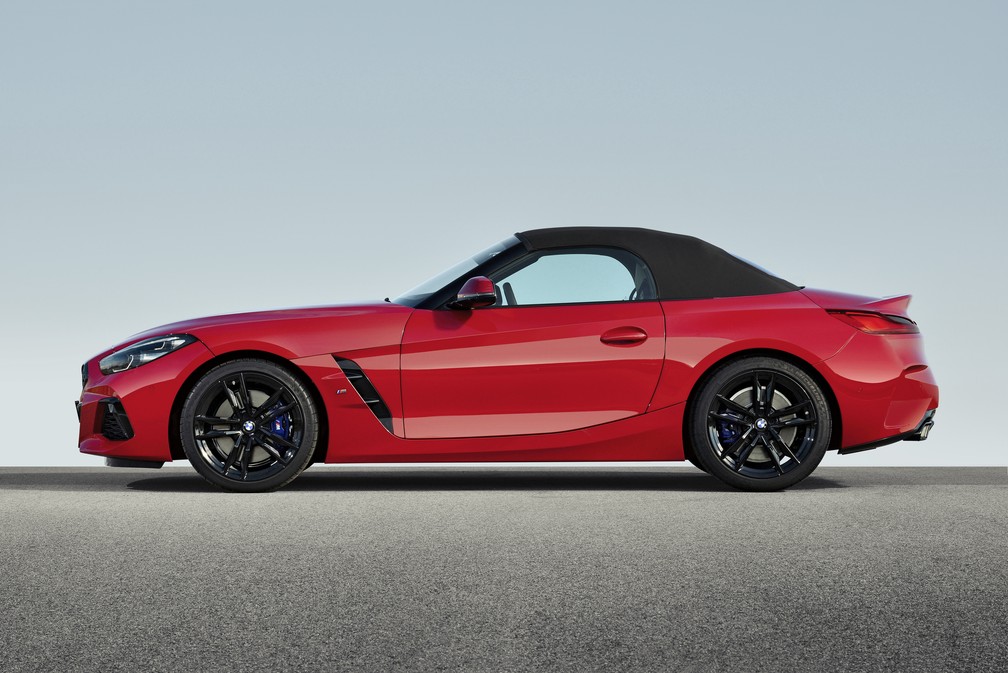 BMW Z4 — Foto: Divulgação