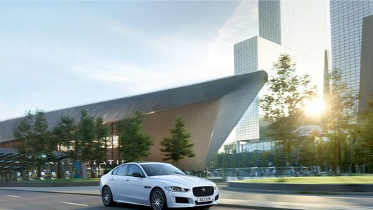 Por R$ 250 mil, Jaguar XE Landmark é a nova versão com visual esportivo do sedã de luxo