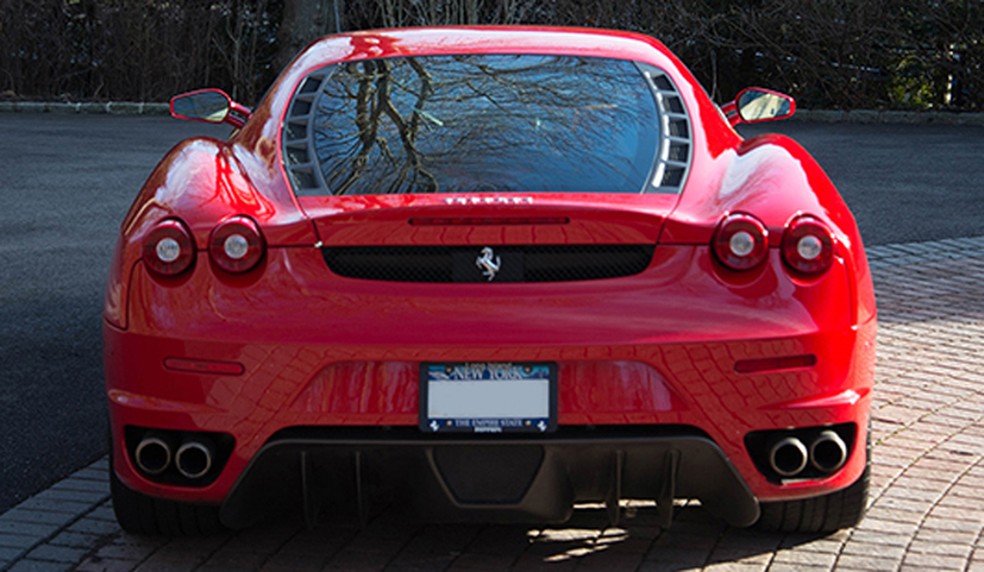 Ferrari que pertenceu a Donald Trump — Foto: Divulgação