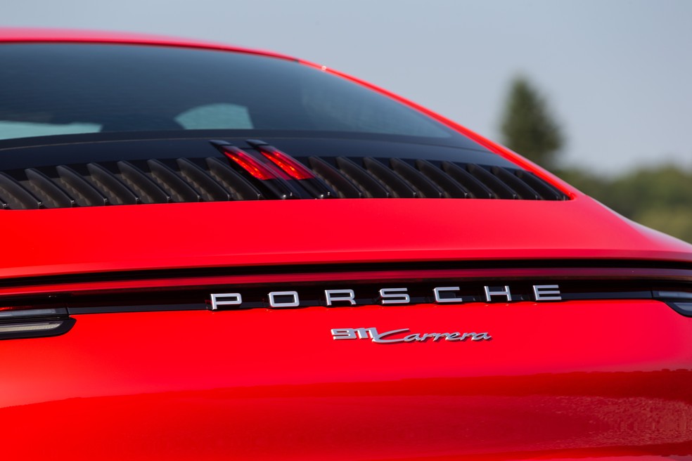 Porsche 911 Carrera — Foto: Divulgação