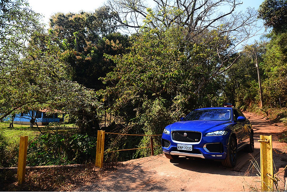 Jaguar F-Pace