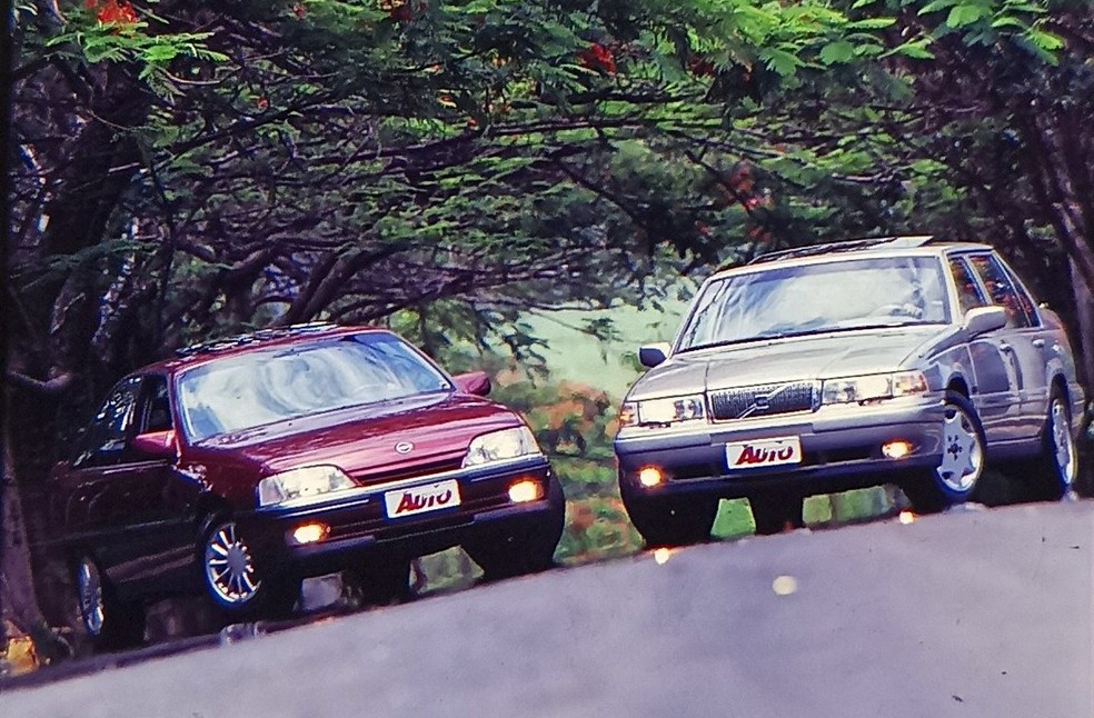 Nenhum dos dois faria feio numa Autobahn alemã  — Foto: Luca Bassani/Auto News Brasil/Acervo MIAU