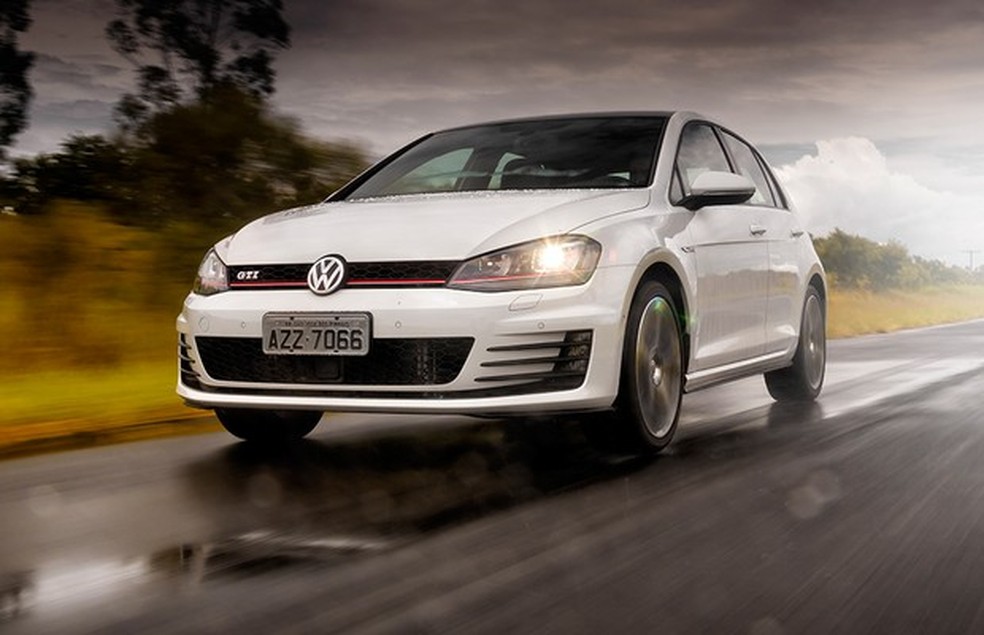 Para-choque com LEDs de rodagem diurna são exclusivos do Golf GTI (Foto: Leo Sposito/Auto News Brasil) — Foto: Auto Esporte