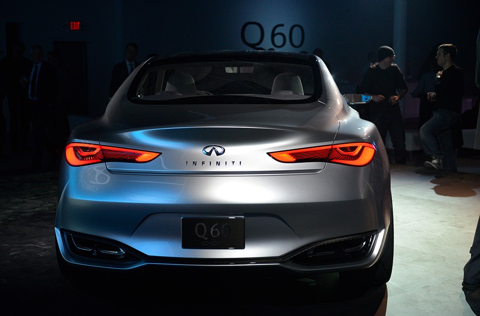 Infiniti Q60 no Salão de Detroit 2015