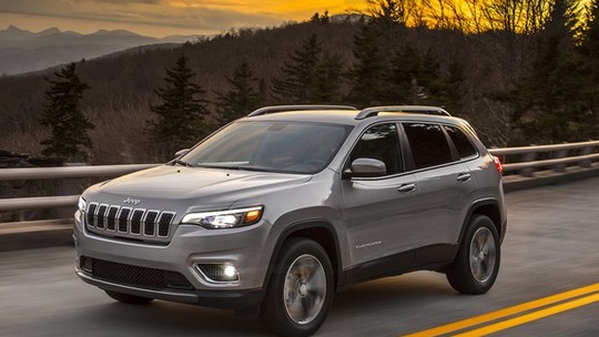 Jeep Cherokee voltará ao mercado com motor 2.0 turbo