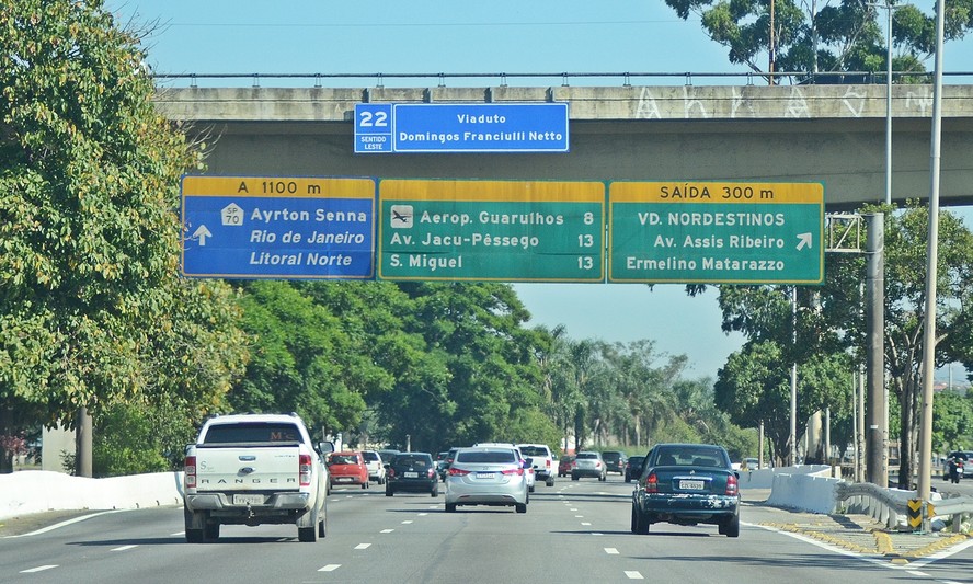 Carros na cidade de São Paulo