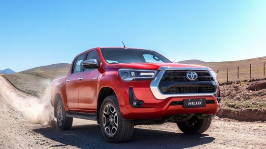 Nova Toyota Hilux SRX Limited chega às lojas com capota rígida e tem preço de R$ 337.990