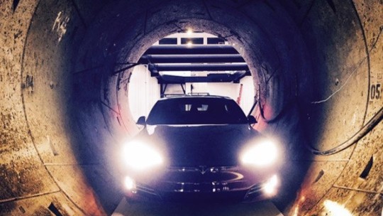 Tesla exibe seu revolucionário túnel automatizado