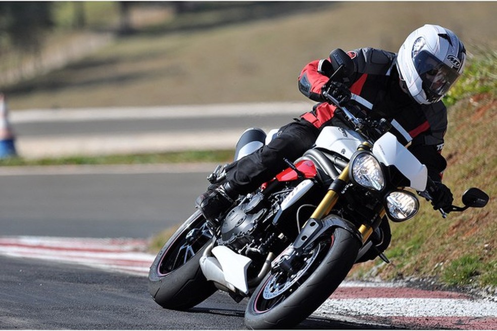 Triumph Speed Triple (Foto: Divulgação) — Foto: Auto Esporte