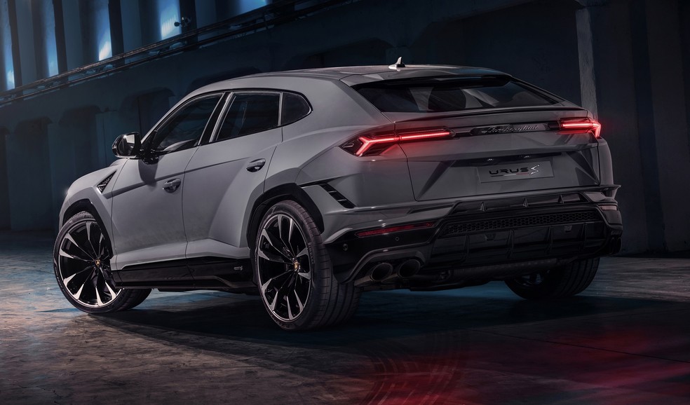 Lamborghini Urus S é criado para atender público que buscar esportividade, mas sem exageros e com acabamentos mais refinados — Foto: Divulgação