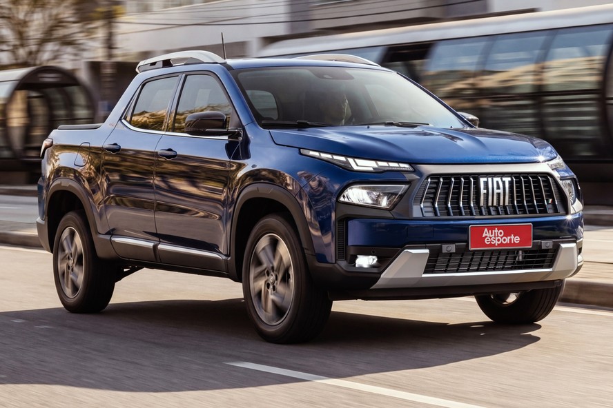 Teste: Fiat Toro 2027 híbrida é R$ 5 mil mais cara, mas compensa em consumo?