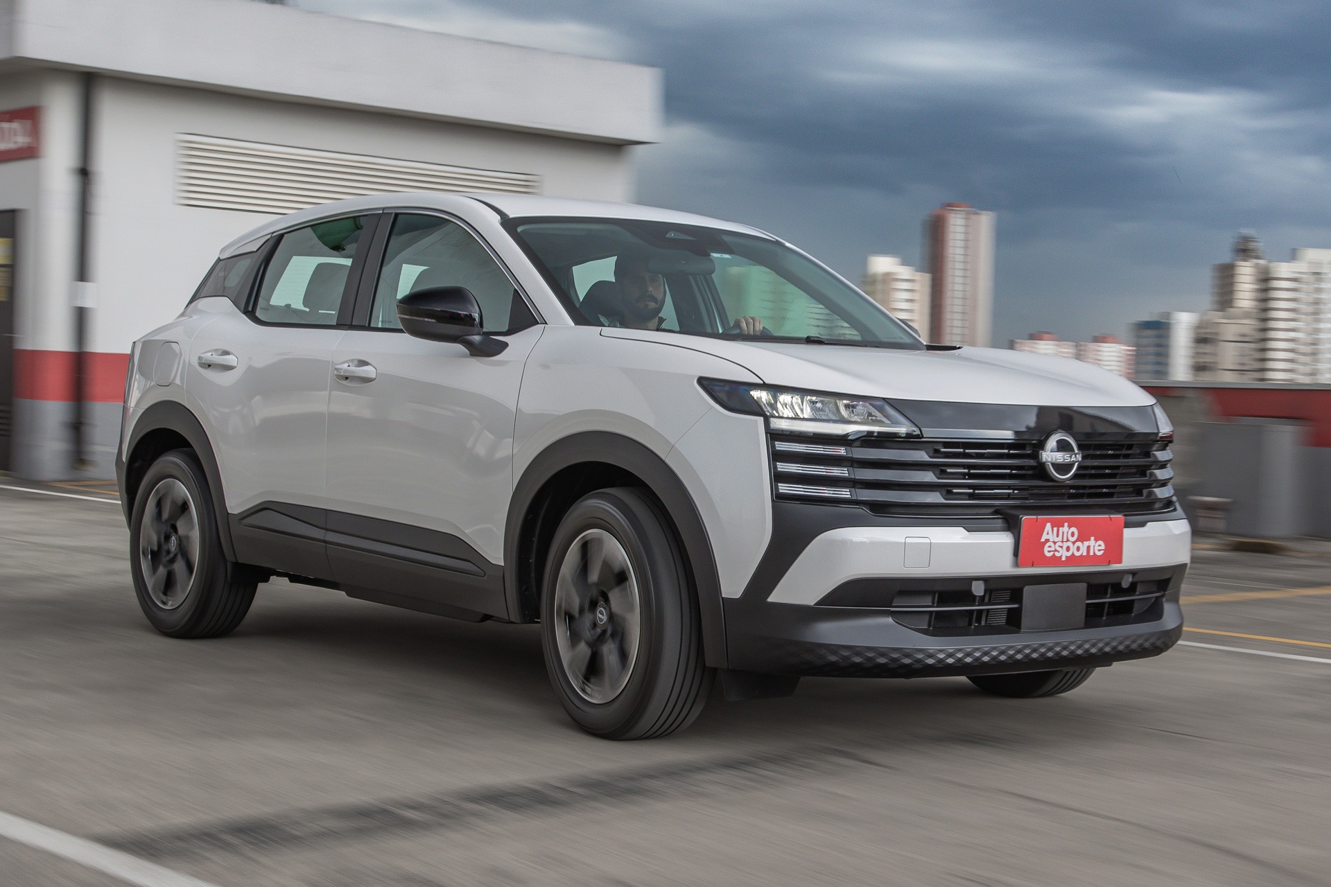 Teste: novo Nissan Kicks Sense tem mais do que se espera de um SUV básico?