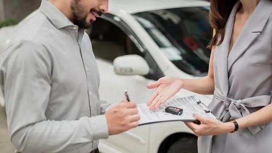 O que é preciso para alugar um carro no Brasil?