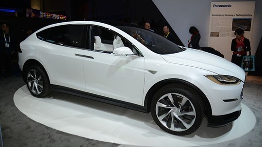 Tesla Model X é classificado como SUV mais seguro do mundo