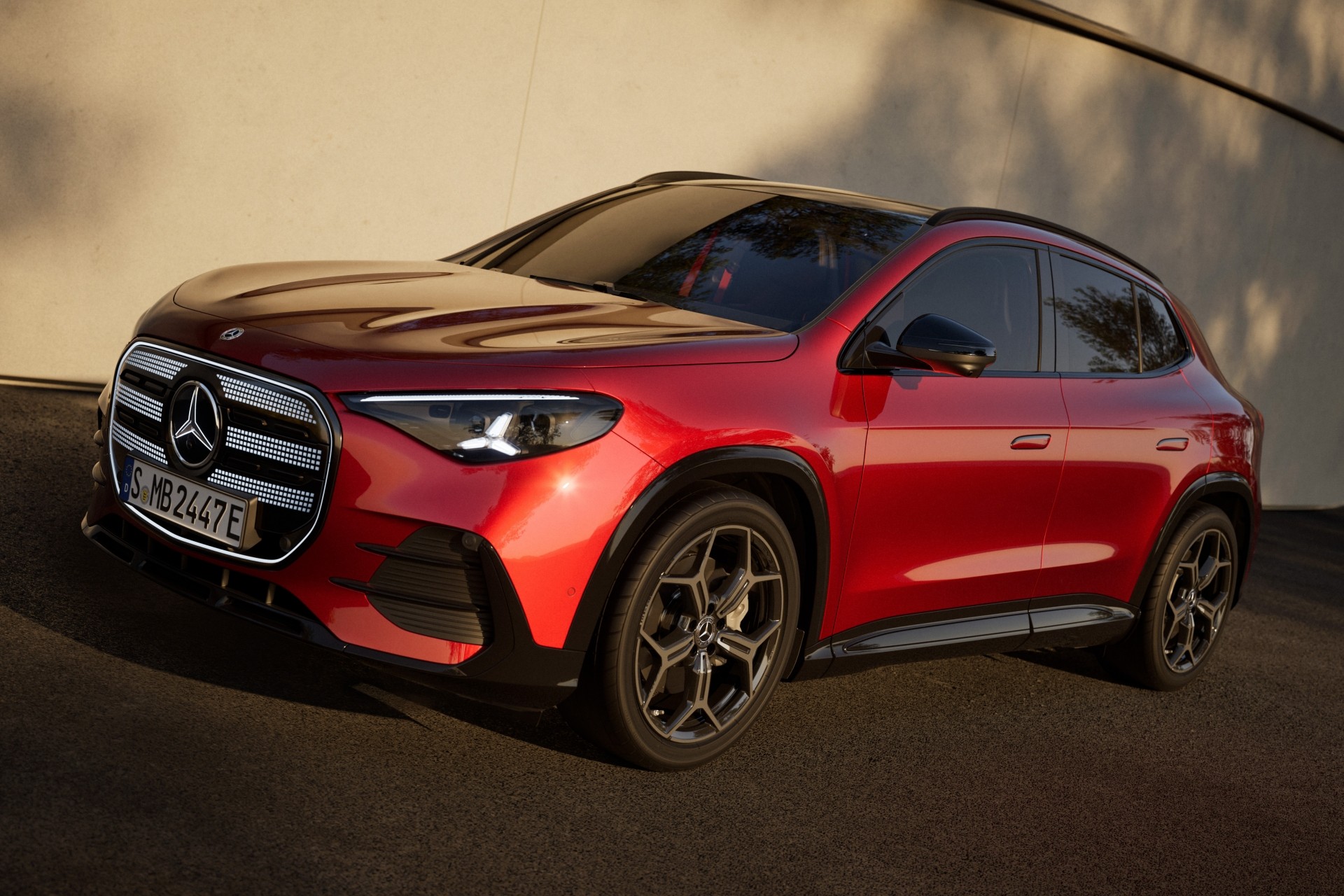 Novo Mercedes-Benz GLA é elétrico com teto estrelado e 657 km de autonomia