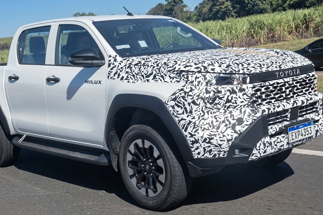 Flagra: nova Toyota Hilux surge no Brasil mais pronta do que pensávamos
