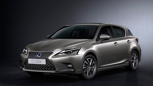 Lexus CT 200h chega ao Brasil em versão reestilizada