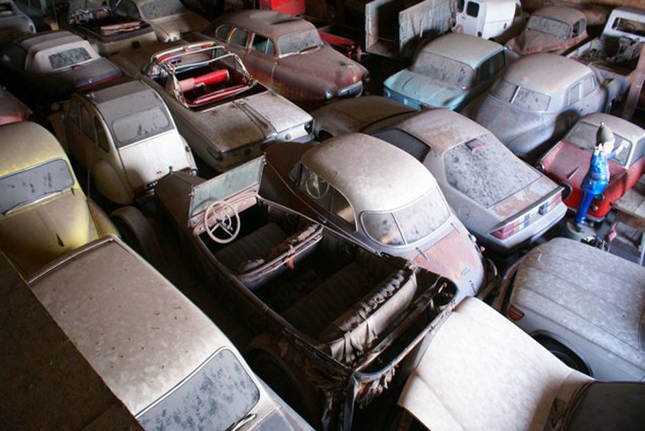 RedaçColeção com mais de 700 carros vintage é leiloada nos EUA