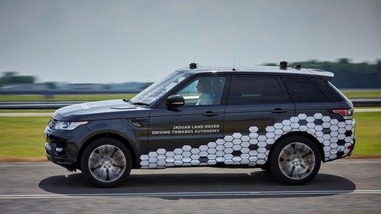 Jaguar Land Rover desenvolve sistema de condução autônoma urbana 