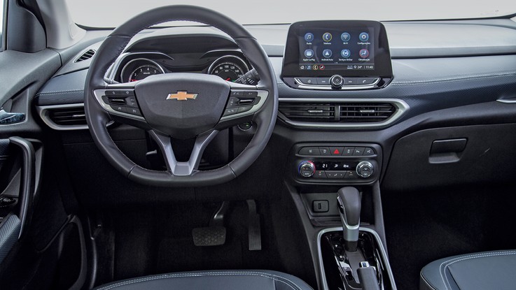 Chevrolet Tracker Premier - Ao passo que o Creta se distanciou do HB20, o Tracker traz diversos elementos do Onix e do Onix Plus