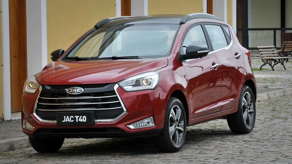 JAC T40 fica na vice-liderança em tamanho de porta-malas com seus 450 l  — Foto: Divulgação