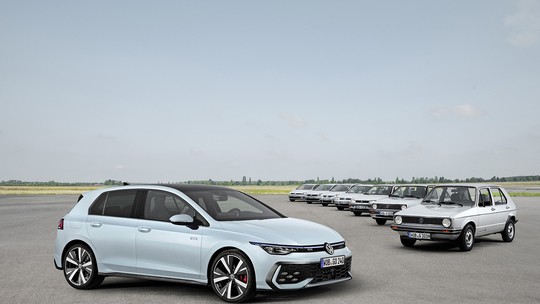 Novo Volkswagen Golf é revelado com mudanças e chance de voltar ao Brasil