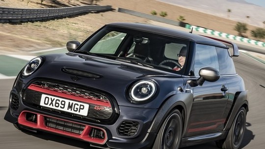 Mini Cooper JCW GP será lançado no Brasil e custará mais de R$ 300 mil, mas não tem banco traseiro