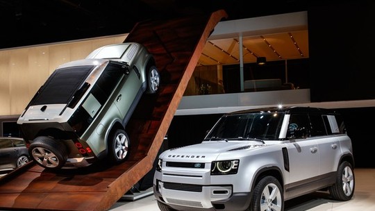 Land Rover Defender pode virar um carrinho de controle remoto, só que em tamanho real
