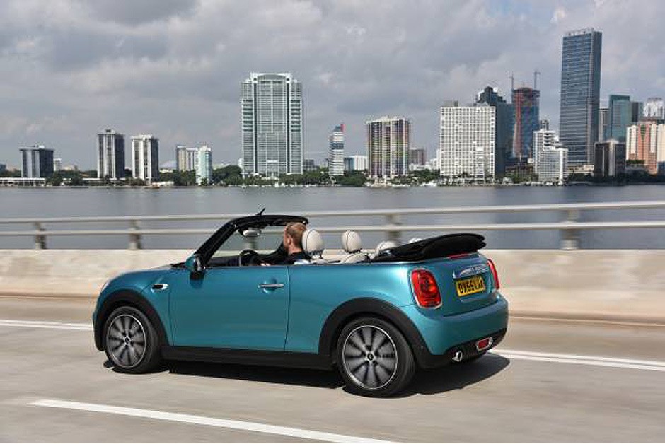 Novo Mini Cooper Cabrio 