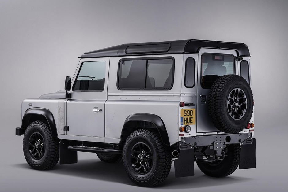 Land Rover Defender 2.000.000
