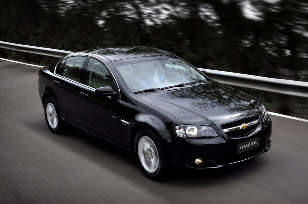 Chevrolet Omega Fittipaldi foi a última geração do modelo vendida no Brasil — Foto: Divulgação