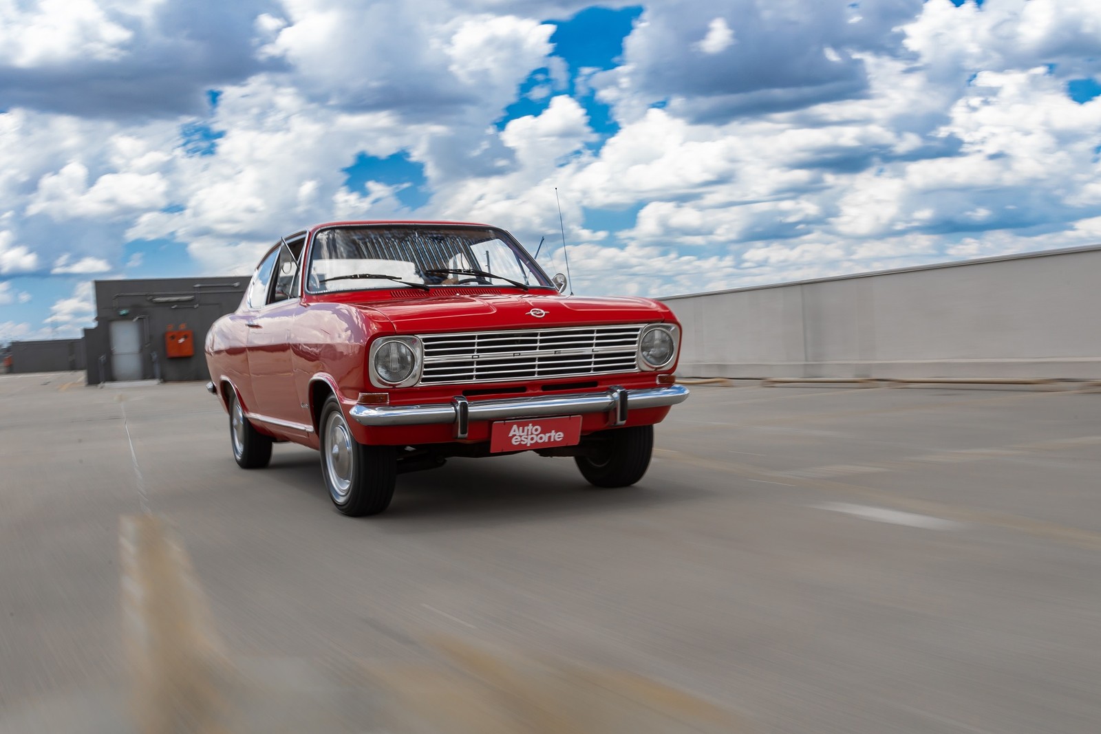 Opel Kadett 1968 Frontal Dinâmica — Foto: Renato Durães/Auto News Brasil