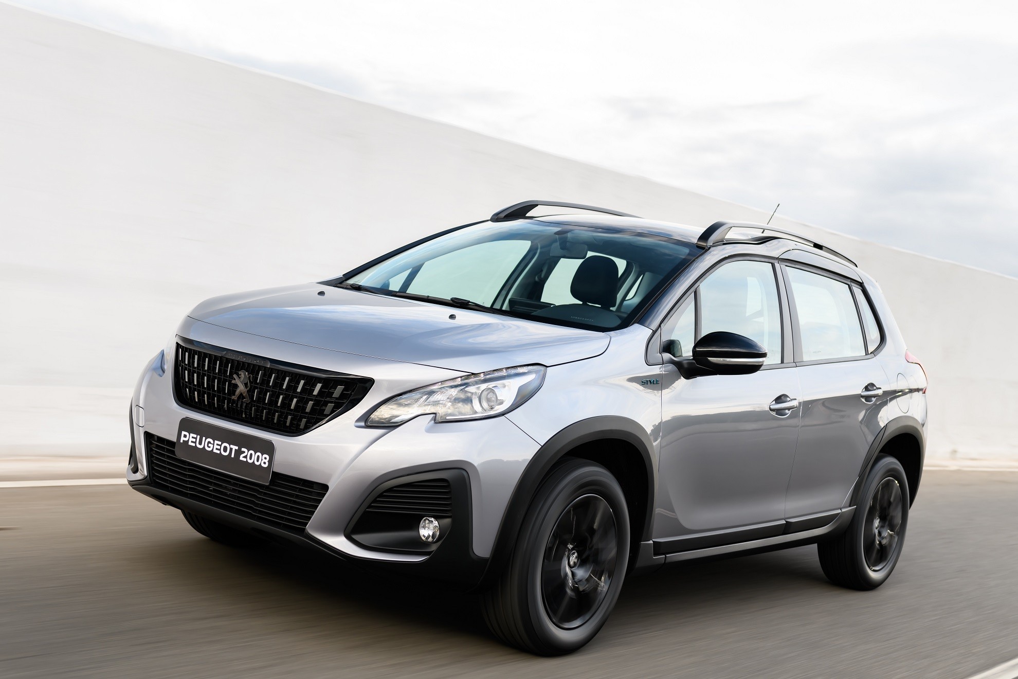 Peugeot 2008 deixará de ser feito no Brasil em dezembro; nova geração virá importada