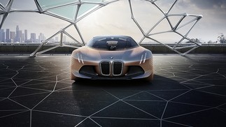 BMW Vision Next 100 