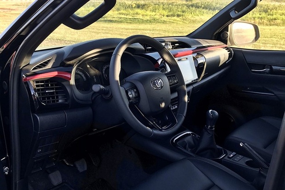 Toyota Hilux GRS 2019 (Foto: Diogo de Oliveira/Auto News Brasil) — Foto: Auto Esporte