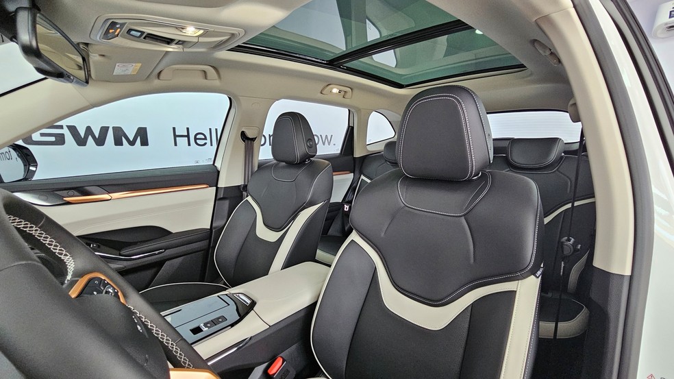 Teto solar panorâmico passa a vir de série em todas as versões  — Foto: Jady Peroni/Auto News Brasil