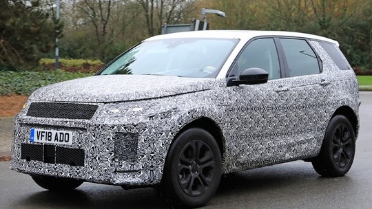 Flagra: Land Rover Discovery vai ganhar um toquinho de Velar