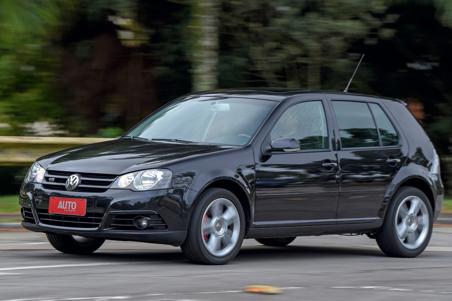 Houve um tempo em que hatches médios esportivos eram os carros mais desejados. Saudades...