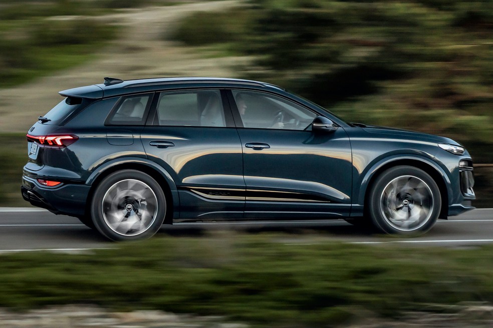 Audi Q6 e-tron 2024 parte de R$ 529.990  — Foto: Divulgação