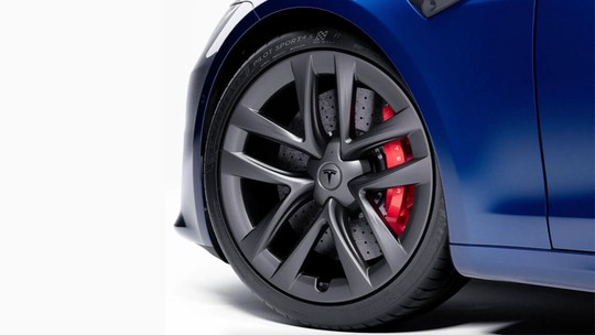 Freios de carbono-cerâmica da Tesla custam mais que o novo Honda City