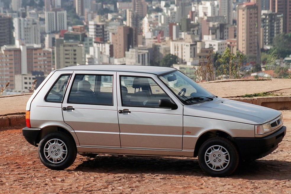 Fiat Uno Mille Fire é opção extremamente interessante com mais de 20 anos de fabricação — Foto: Divulgação