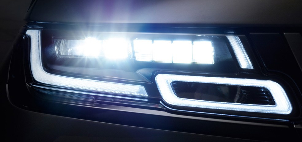 Farol do Land Rover Velar — Foto: Divulgação
