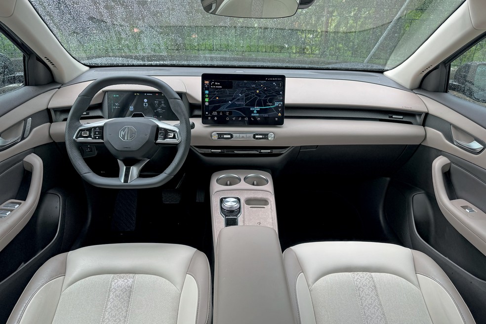 MG S5 tem seis airbags, câmera 360° e ótimos itens de segurança — Foto: André Schaun/Auto News Brasil